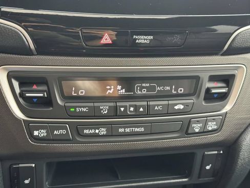 Certified 2023 Honda Passport TrailSport image 29