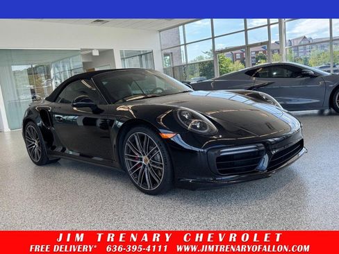 Used 2017 Porsche 911 4 Cabriolet AWD/4WD image 1