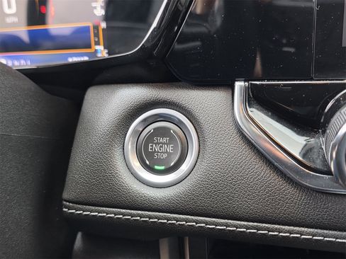 Used 2023 Chevrolet Colorado LT image 16