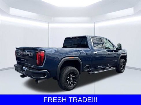 Used 2022 GMC Sierra 3500 Denali w/ Denali Ultimate Package AWD/4WD image 7