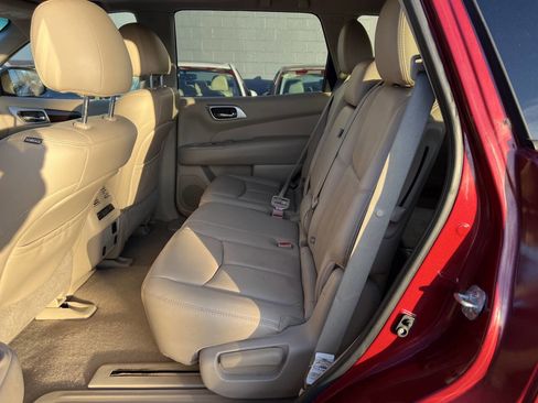 Used 2014 Nissan Pathfinder SL w/ SL Premium Package image 8