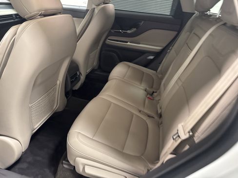 Used 2021 Lincoln Corsair AWD image 28