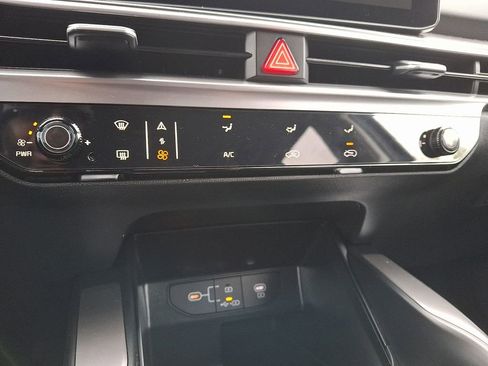 New 2026 Kia Sorento LX FWD image 8