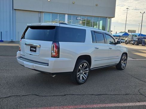Used 2019 GMC Yukon XL Denali w/ Denali Ultimate Package AWD/4WD image 5