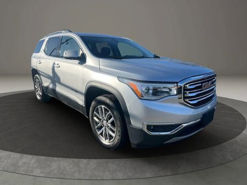 Used 2018 GMC Acadia SLE w/ Driver Alert Package I FWD image 3