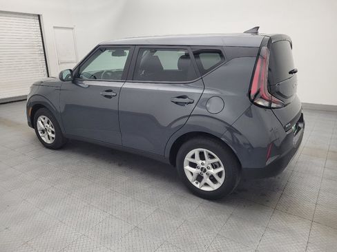 Used 2025 Kia Soul LX w/ LX Technology Package image 3