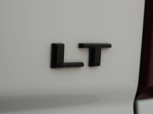 Used 2023 Chevrolet Silverado 1500 LT Trail Boss w/ Protection Package image 37