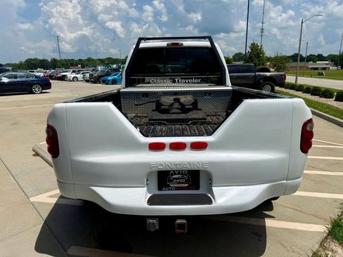 Used 2003 Ford F550 2WD Crew Cab Super Duty image 7