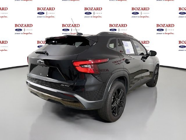 Used 2025 Chevrolet Trax ACTIV FWD image 8