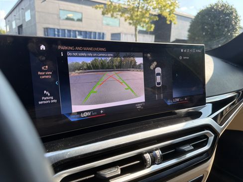 Used 2023 BMW i4 eDrive40 w/ Premium Package RWD image 36