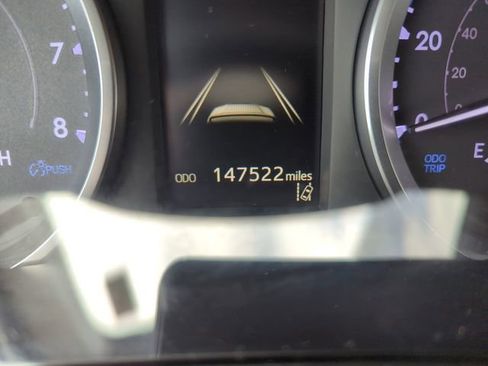 Used 2019 Toyota Highlander LE AWD/4WD image 21