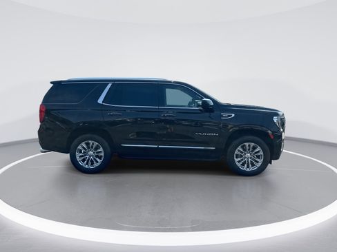 Used 2023 GMC Yukon SLT AWD/4WD image 10