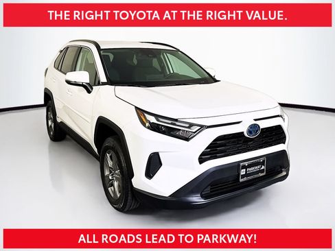 Used 2024 Toyota RAV4 LE AWD/4WD image 1