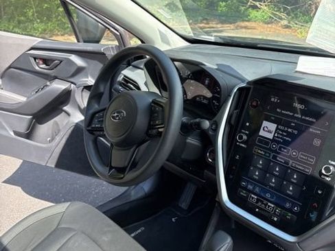 Used 2025 Subaru Crosstrek 2.0i Premium image 22