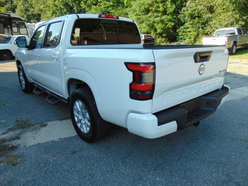 Used 2022 Nissan Frontier SV AWD/4WD image 20