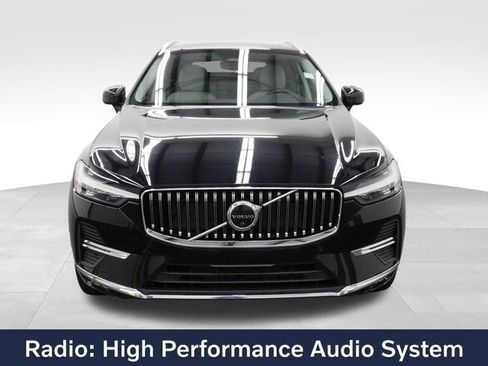 Used 2023 Volvo XC60 B5 Plus w/ Protection Package Premier image 3