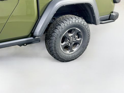 Used 2023 Jeep Gladiator Rubicon w/ Trailer Tow Package AWD/4WD image 29