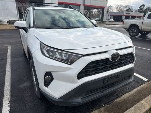 Used 2020 Toyota RAV4 XLE w/ Carpet Mat Package image 1