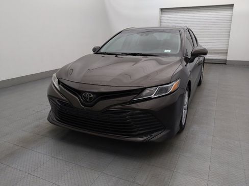 Used 2018 Toyota Camry LE w/ Moonroof Package image 15