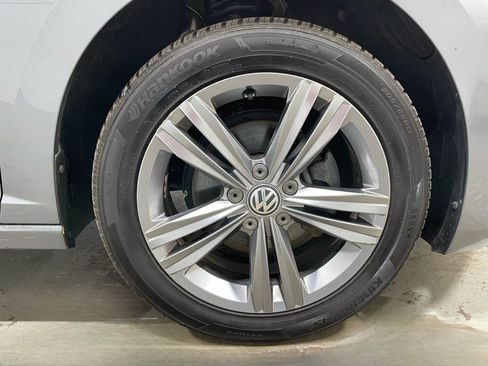 Used 2019 Volkswagen Jetta R-Line FWD image 7