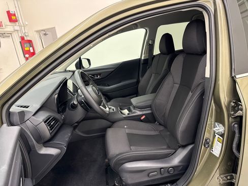 Certified 2025 Subaru Outback Premium w/ Popular Package #1A image 13