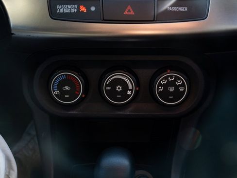 Used 2014 Mitsubishi Lancer ES image 13