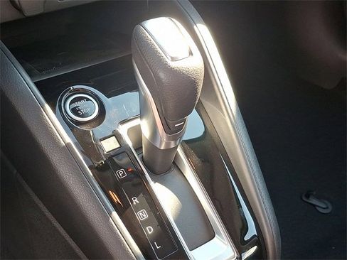 New 2025 Nissan Versa SR w/ Trunk Package image 12