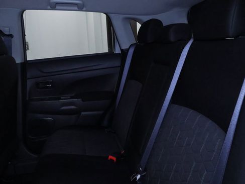 Used 2025 Mitsubishi Outlander Sport 2.0 ES image 14