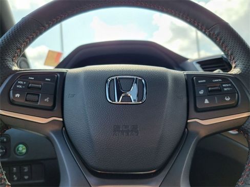 Used 2025 Honda Ridgeline TrailSport image 22