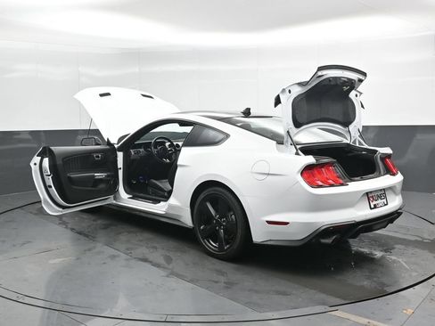 Used 2022 Ford Mustang GT Premium w/ Black Accent Package RWD image 53