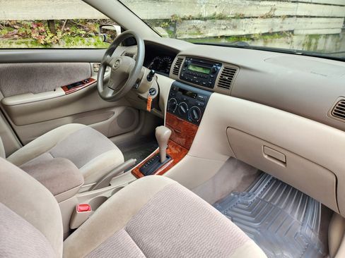 Used 2008 Toyota Corolla LE image 2