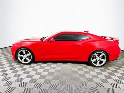 Used 2018 Chevrolet Camaro SS RWD image 5