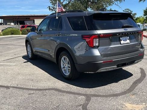 New 2026 Ford Explorer Active w/ Active Comfort Package RWD image 5