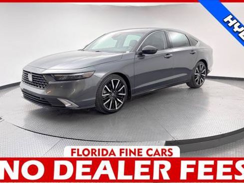 Used 2023 Honda Accord Touring image 1
