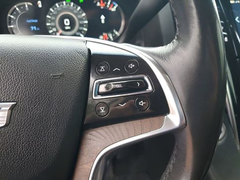 Used 2018 Cadillac Escalade Luxury image 38