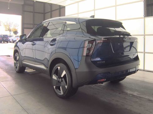 Used 2026 Nissan Kicks SR FWD image 5