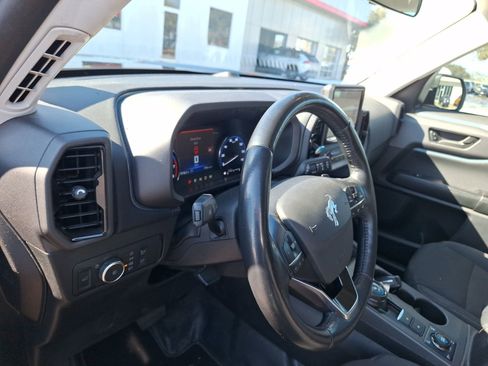 Used 2022 Ford Bronco Sport Badlands image 15