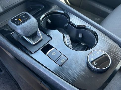 Used 2023 Nissan Rogue SV w/ SV Premium Package image 18