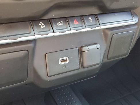 Certified 2019 Chevrolet Silverado 1500 Custom Trail Boss w/ Custom Convenience Package AWD/4WD image 26