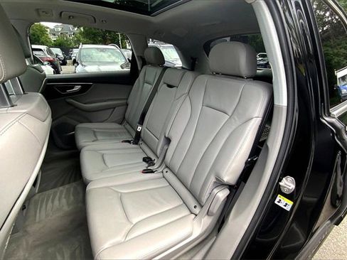 Used 2023 Audi Q7 3.0T Premium Plus image 17