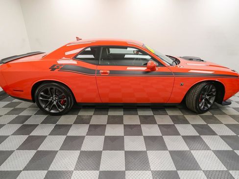 Used 2021 Dodge Challenger R/T Scat Pack w/ Shaker Package image 11