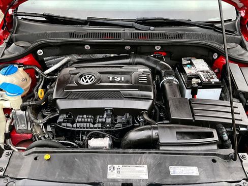 Used 2016 Volkswagen Jetta Sport w/ Lighting Package image 31