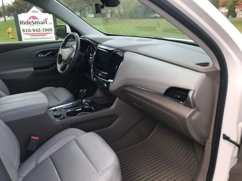 Used 2020 Chevrolet Traverse LT w/ LT Premium Package image 49