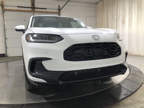 New 2026 Honda HR-V EX-L image 2