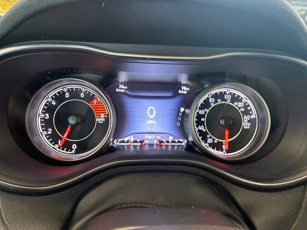 Used 2019 Jeep Cherokee Limited AWD/4WD image 15