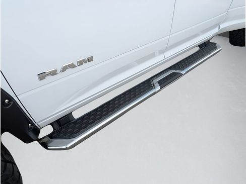 Used 2024 RAM 3500 Big Horn AWD/4WD image 16