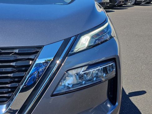 Certified 2023 Nissan Rogue SV image 9