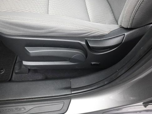 Used 2018 Hyundai Santa Fe Sport FWD image 20
