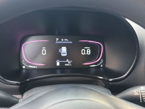 Used 2024 Kia Soul LX w/ Option Group 015 FWD image 22