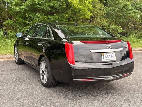 Used 2013 Cadillac XTS w/ Luxury Level One Package FWD image 7